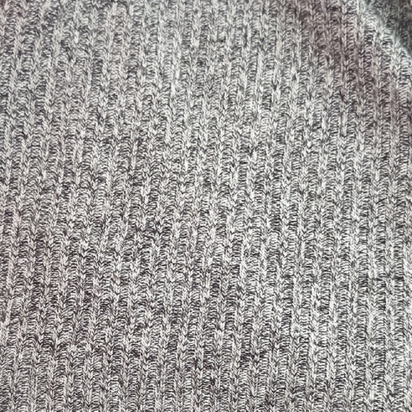 Brandy Melville Gray Ribbed Tank Top - Picture 3 of 6